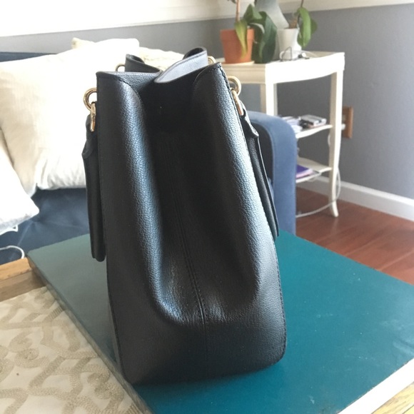 Sold Kate Spade Black Leather Shoulder Handbag - Picture 3 of 8